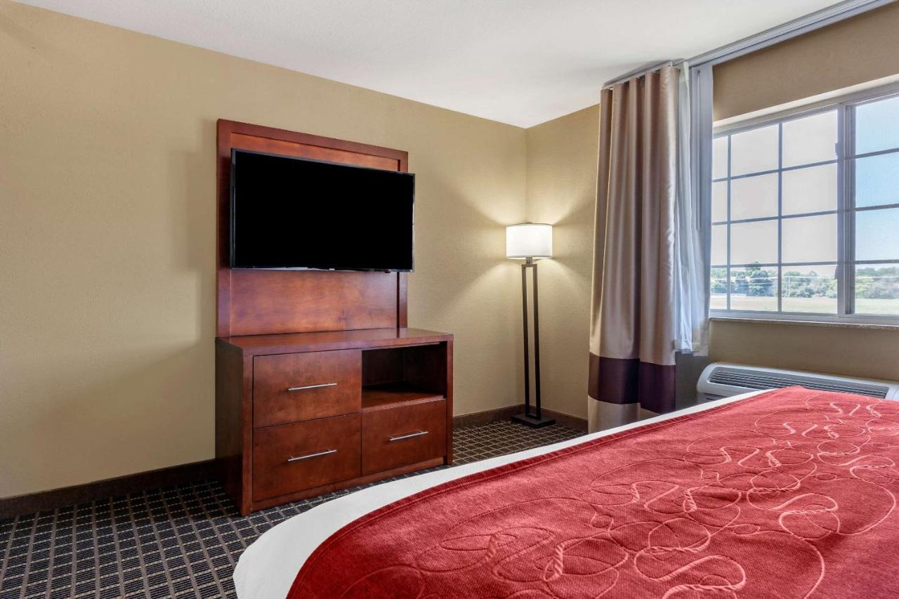 Comfort Suites Delavan - Lake Geneva Area Exterior photo