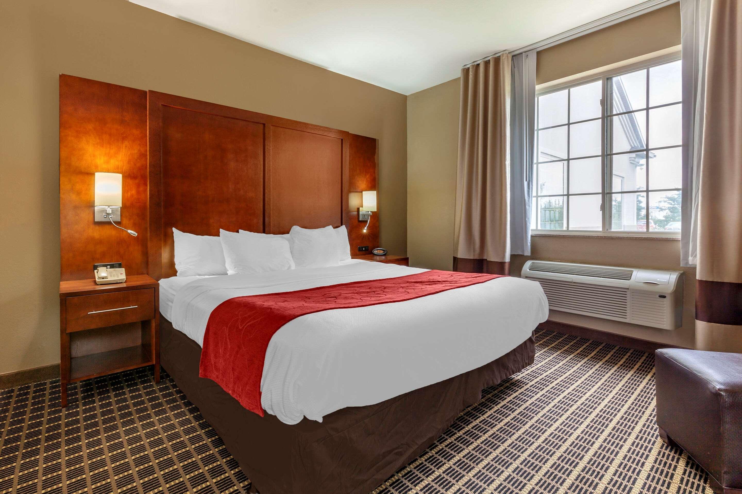 Comfort Suites Delavan - Lake Geneva Area Exterior photo